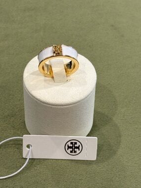 SOLD

Tory Burch Gold & White Enamel Wide Band Ring - Size 7